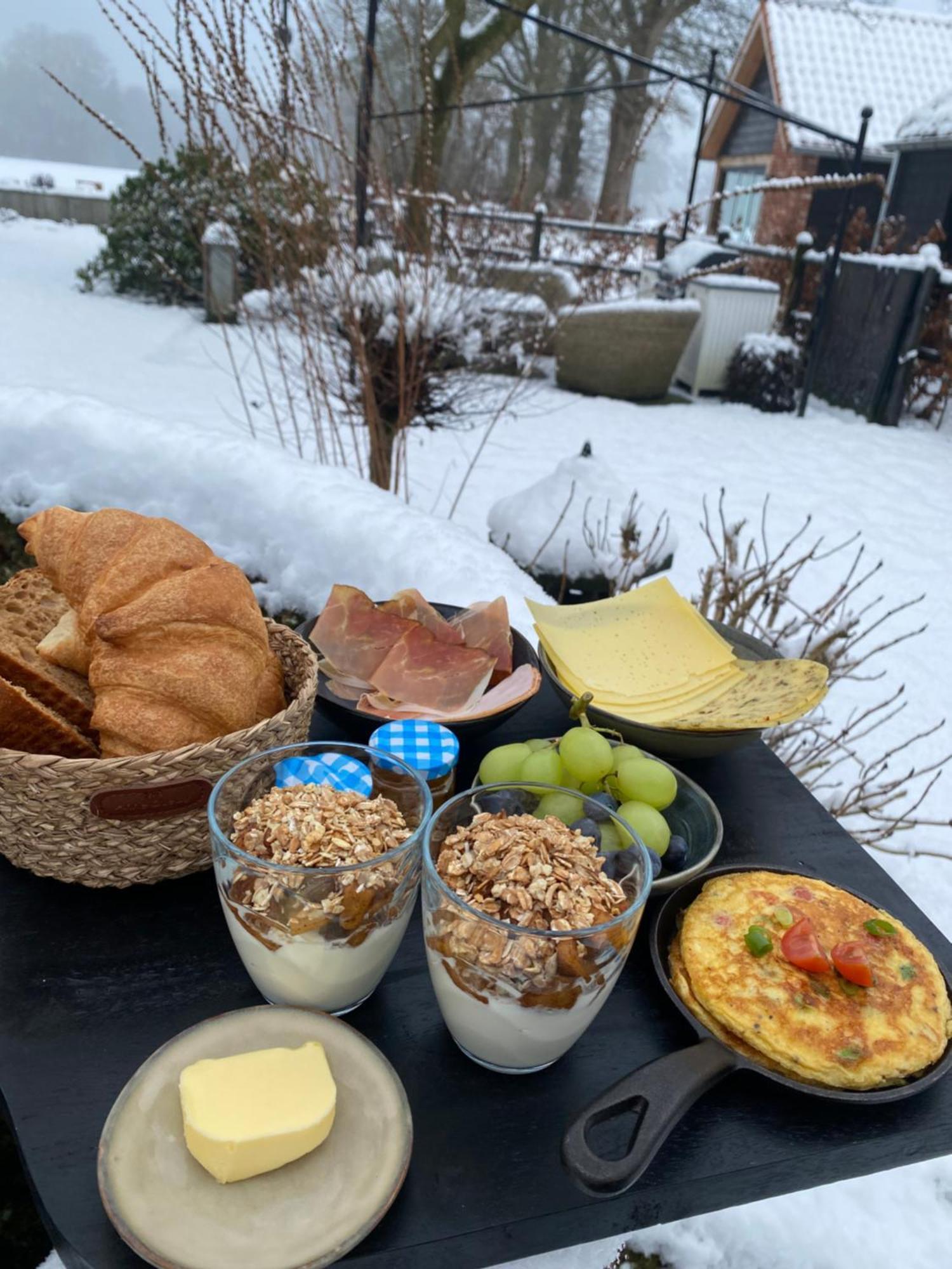 Domestico Bed & Breakfast Lage Mierde Bagian luar foto